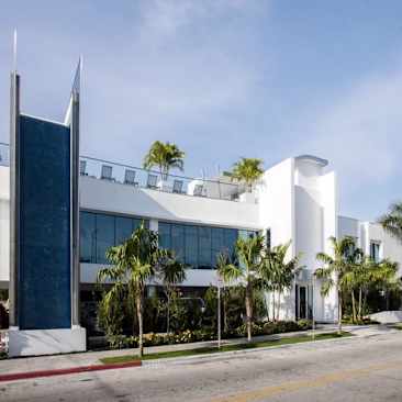 H2O Suites